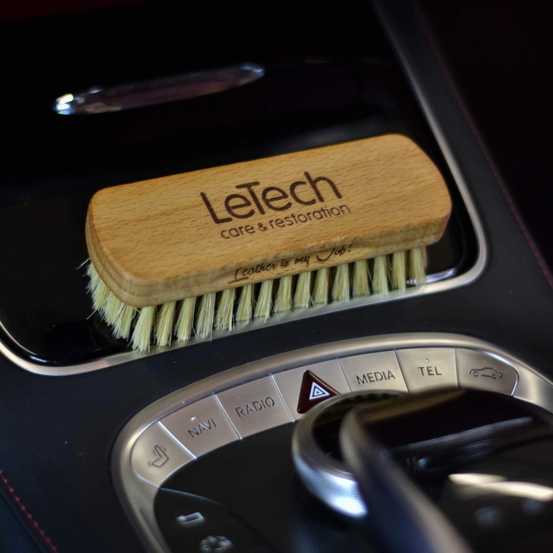 Щетка для чистки кожи Бук LeTech Leather Brush Premium - 1