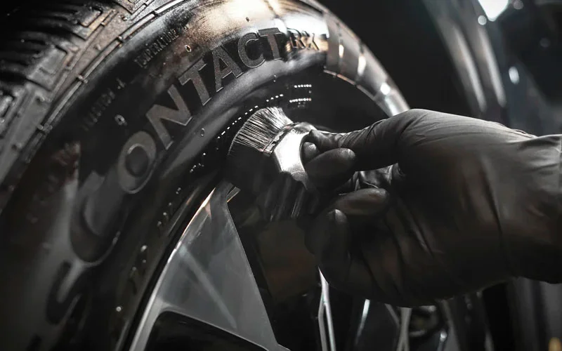 PureStar Iron brush applicator - Щетка с пласиковым чехлом для резины и пластиковых элементов, 3х6 см - 3