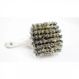 Hi-Tech Short Handle Salt ‘N Pepper - Щетка с короткой ручкой для шин и дисков, черно-белая