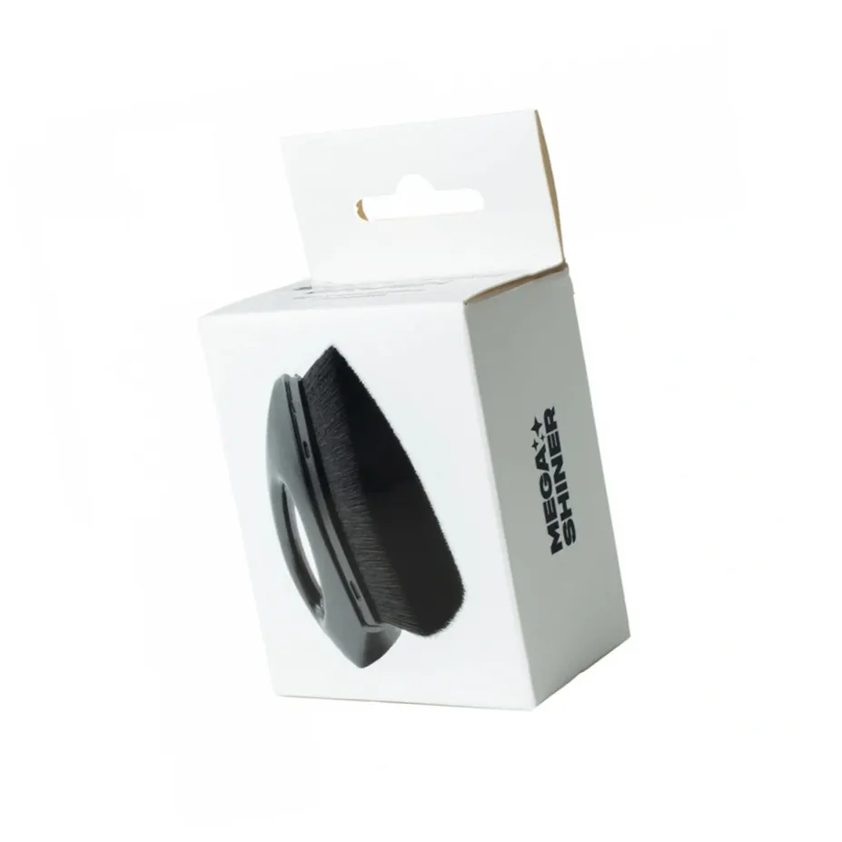 MegaShiner Soft Tire Brush - Ультрамягкая щетка-утюжок для работы с покрышками - 1